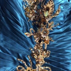 Tiny Bowls dress size 4